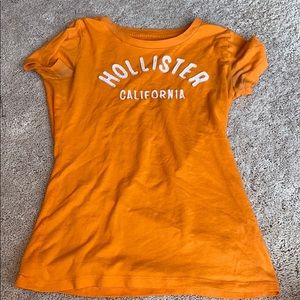 i am selling a t shirt.